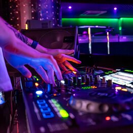 21.11.2025 - DJ EKG ABSOLUT MADNESS