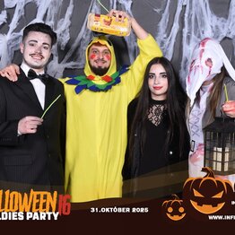 31.10.2025 - MEGA HALLOWEEN OLDIES PARTY - Fotokútik
